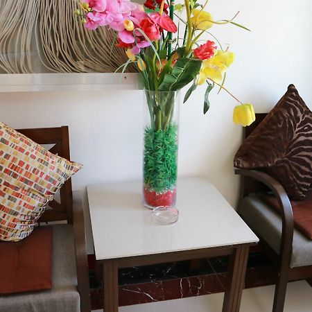 C Tower Studio Apartments Puerto Princesa Bagian luar foto