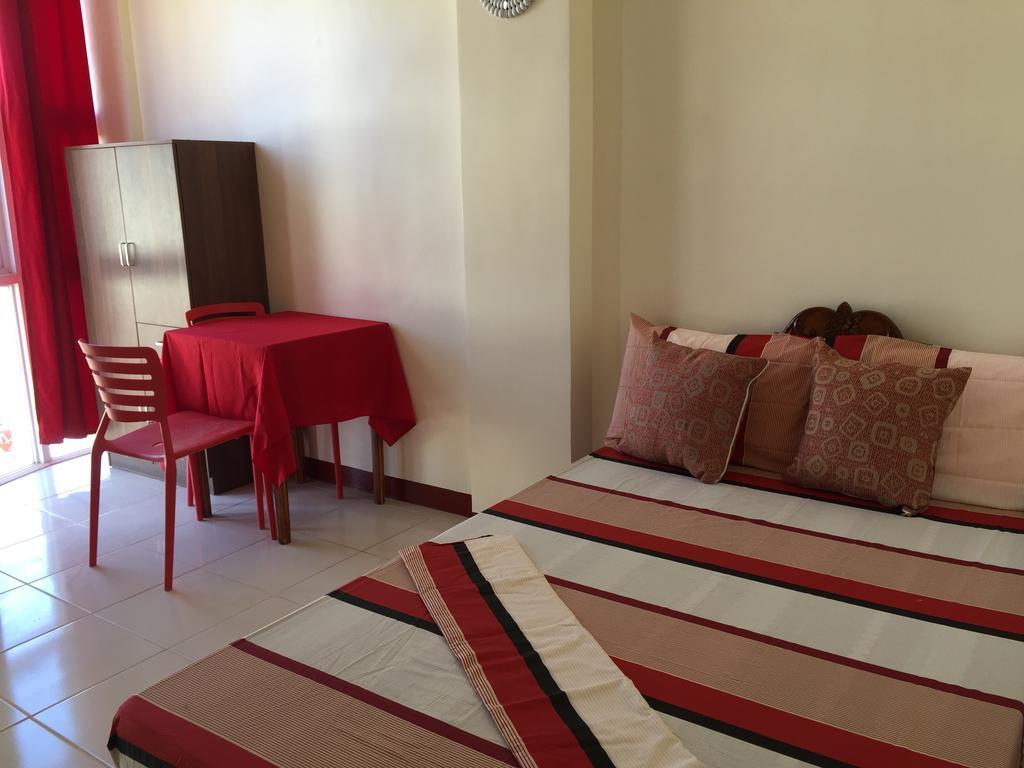 C Tower Studio Apartments Puerto Princesa Bagian luar foto