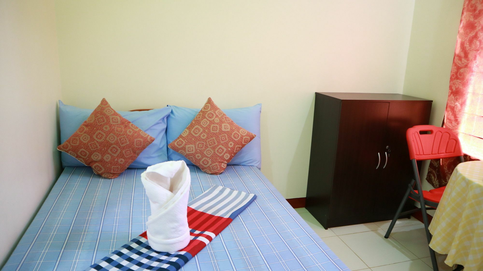 C Tower Studio Apartments Puerto Princesa Bagian luar foto