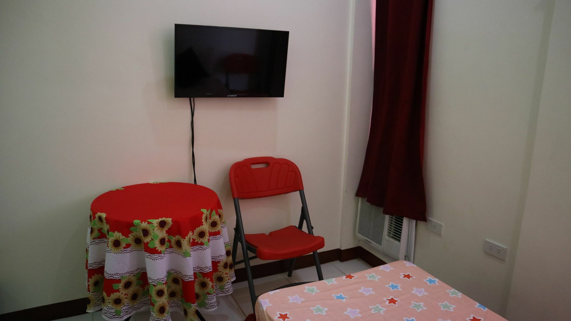 C Tower Studio Apartments Puerto Princesa Bagian luar foto